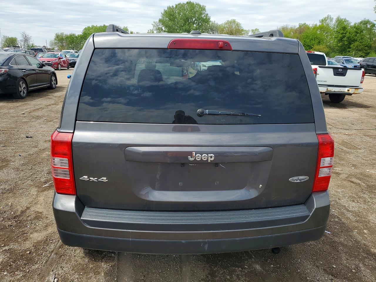 2015 JEEP PATRIOT photo 6