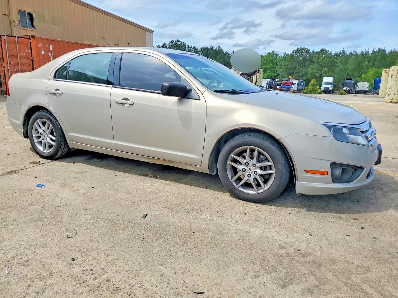 2010 FORD FUSION S photo 4