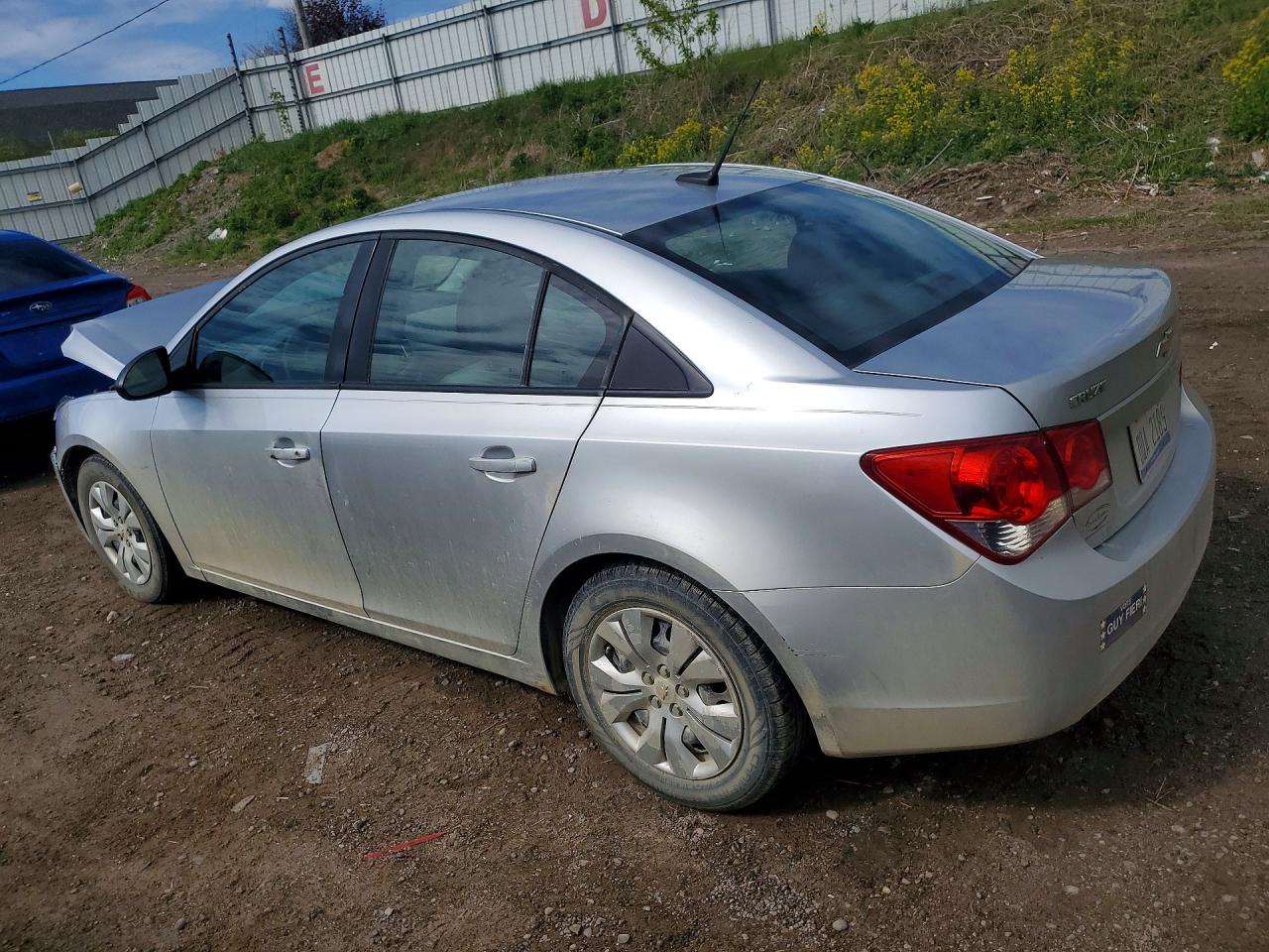 2014 CHEVROLET CRUZE LS photo 3