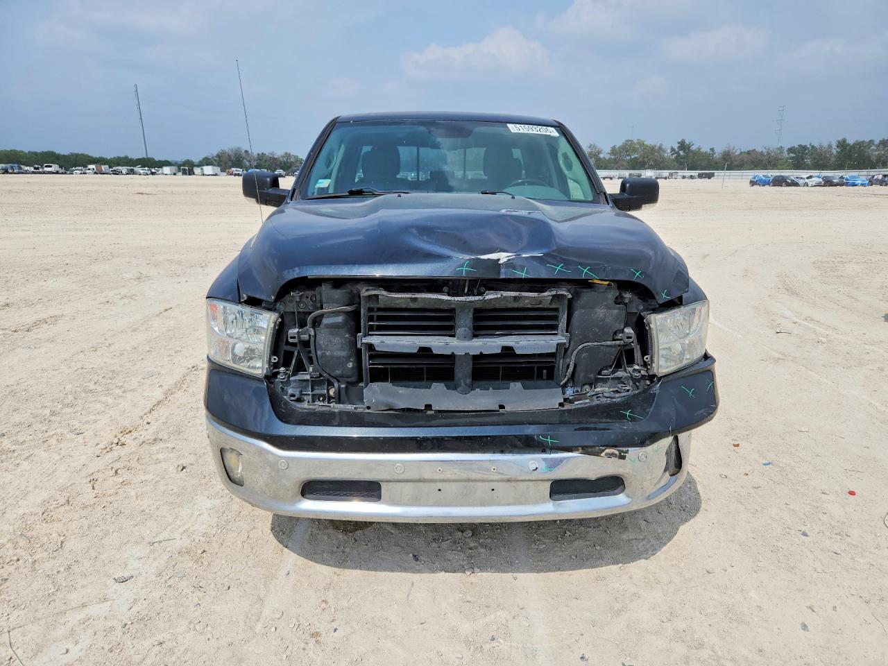 2018 RAM 1500 SLT photo 9