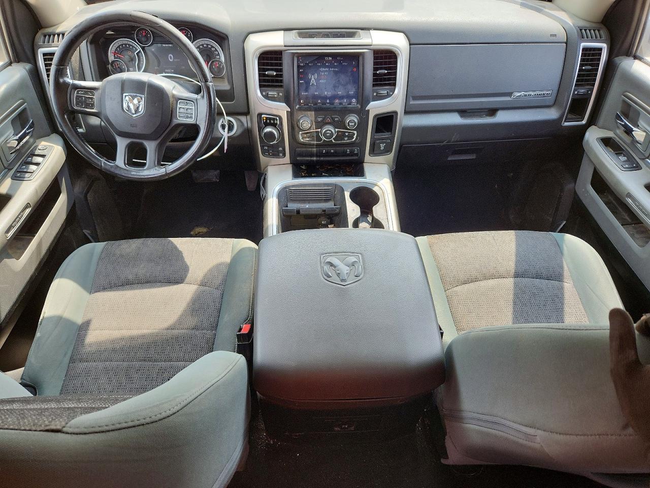 2018 RAM 1500 SLT photo 15