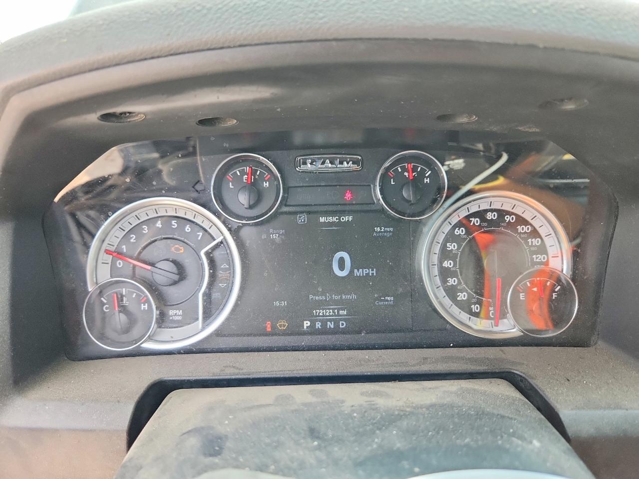 2018 RAM 1500 SLT photo 17
