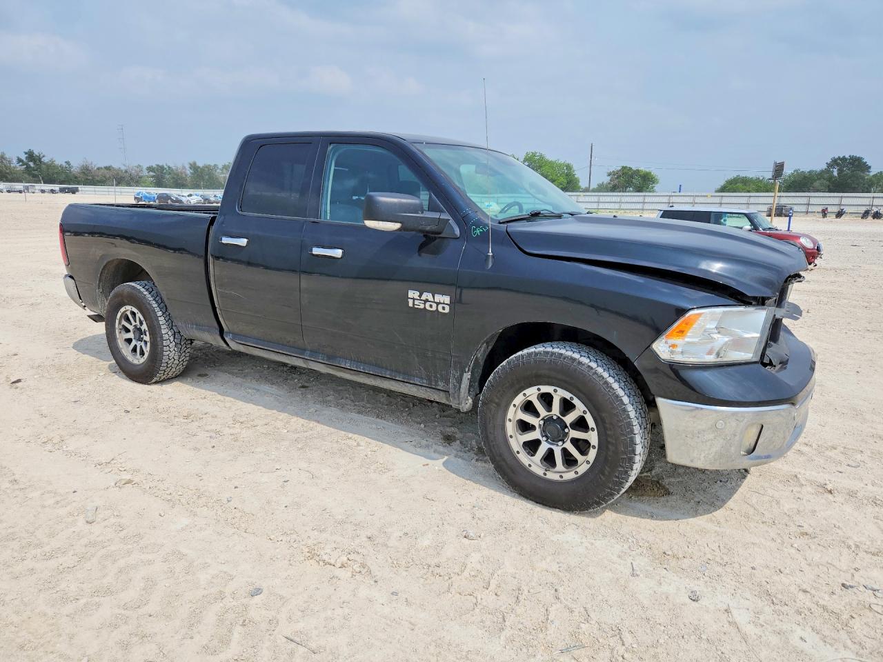 2018 RAM 1500 SLT photo 7