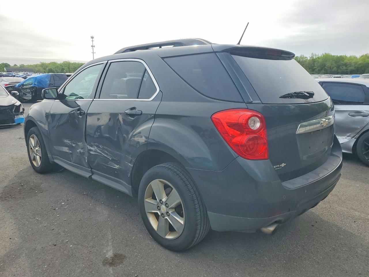 2013 CHEVROLET EQUINOX LT photo 3
