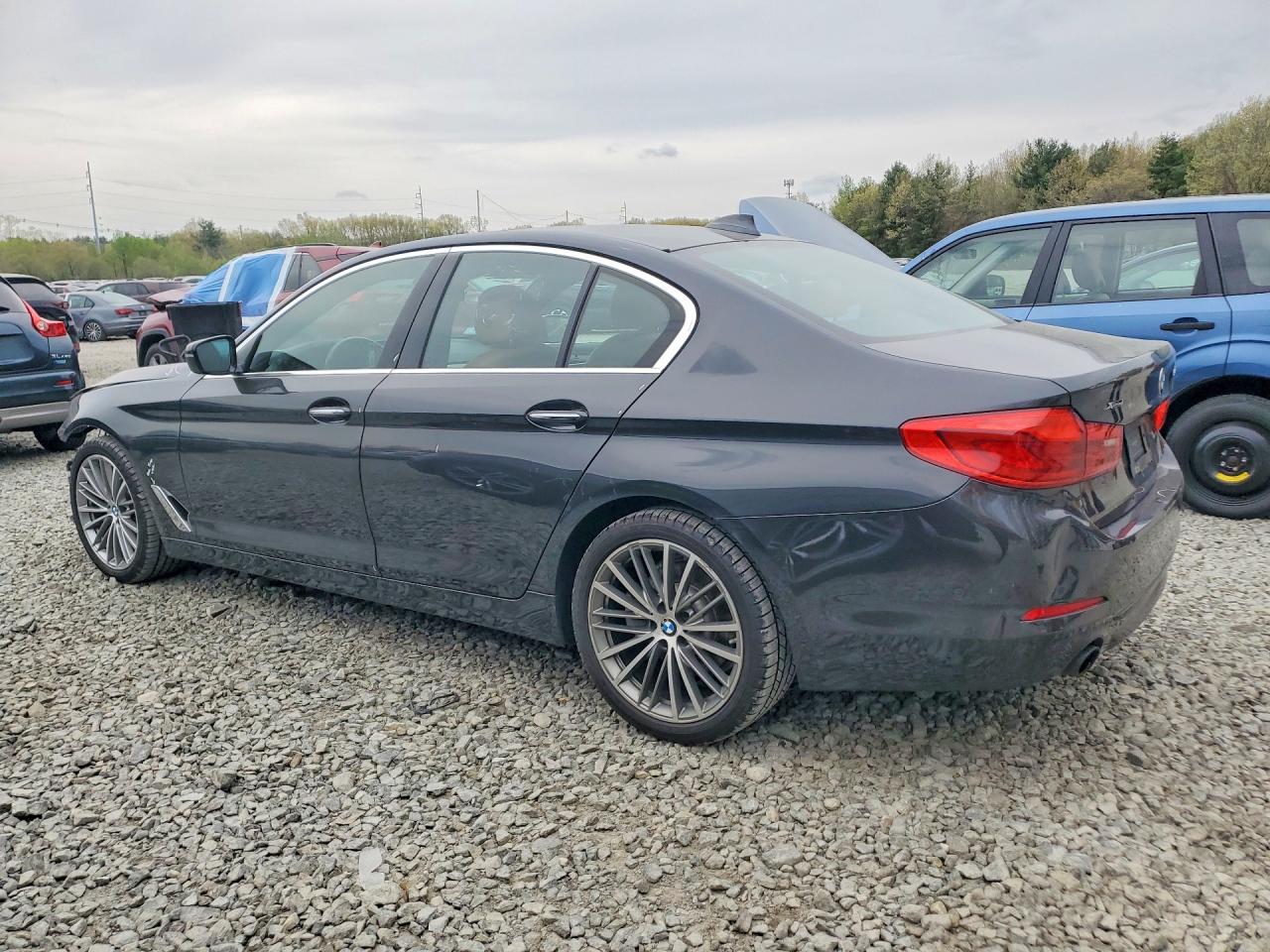 2017 BMW 530 XI photo 3