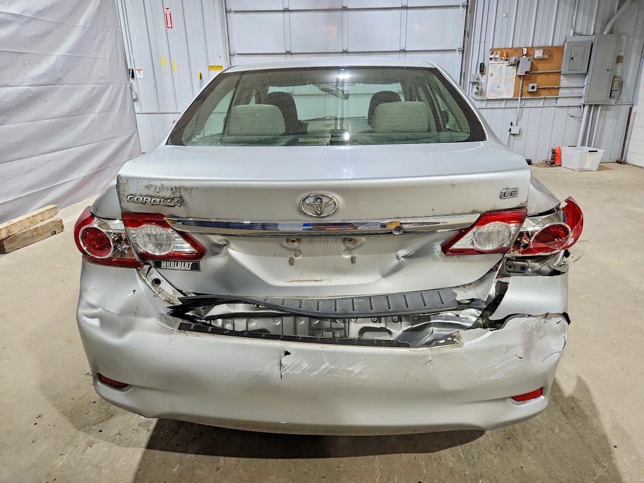 2013 TOYOTA COROLLA LE photo 6