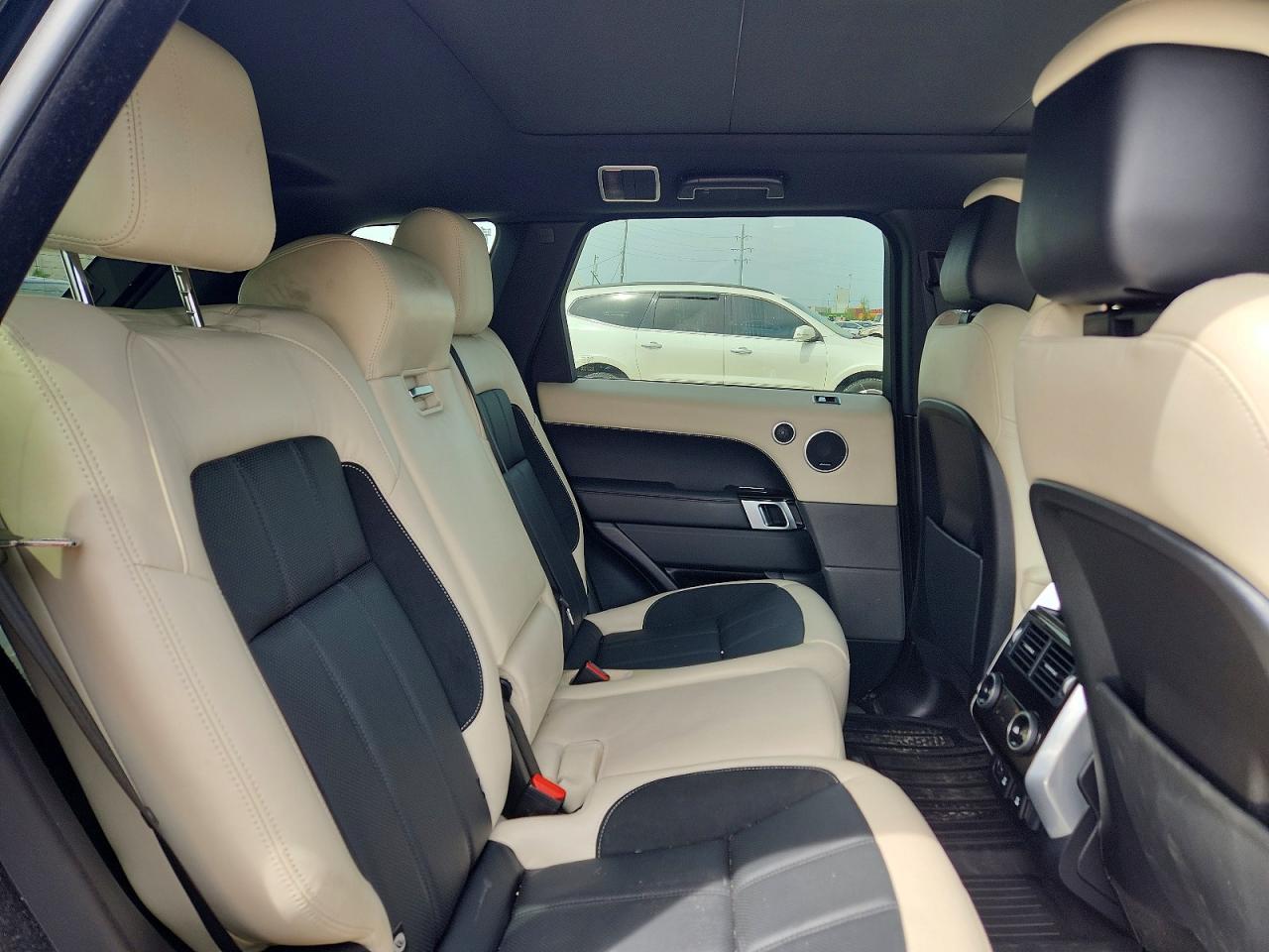 2020 LAND ROVER RANGE ROVER SPORT HST photo 21
