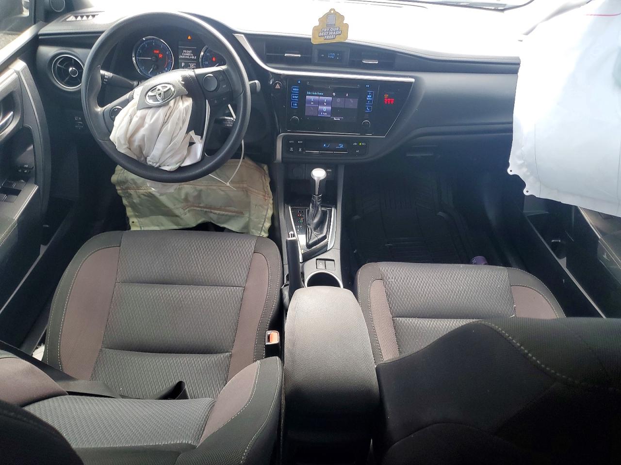 2018 TOYOTA COROLLA LE photo 22