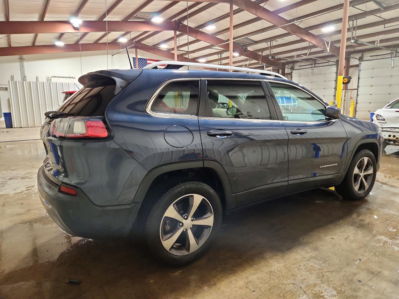 2019 JEEP CHEROKEE LIMITED photo 5