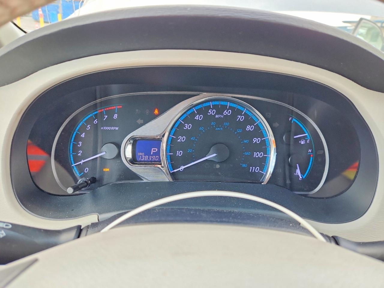 2013 TOYOTA SIENNA photo 17