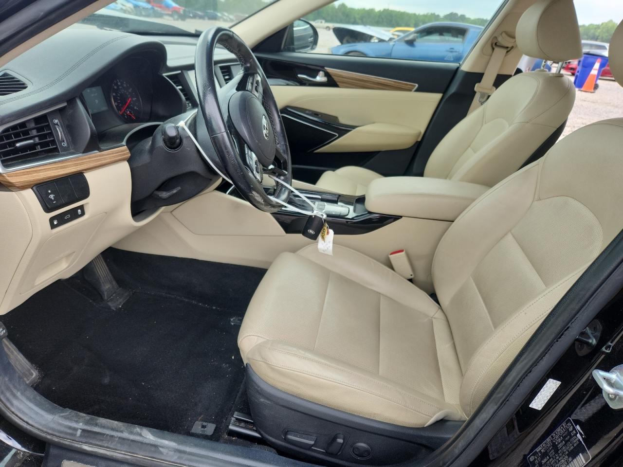 2017 KIA CADENZA PREMIUM photo 13
