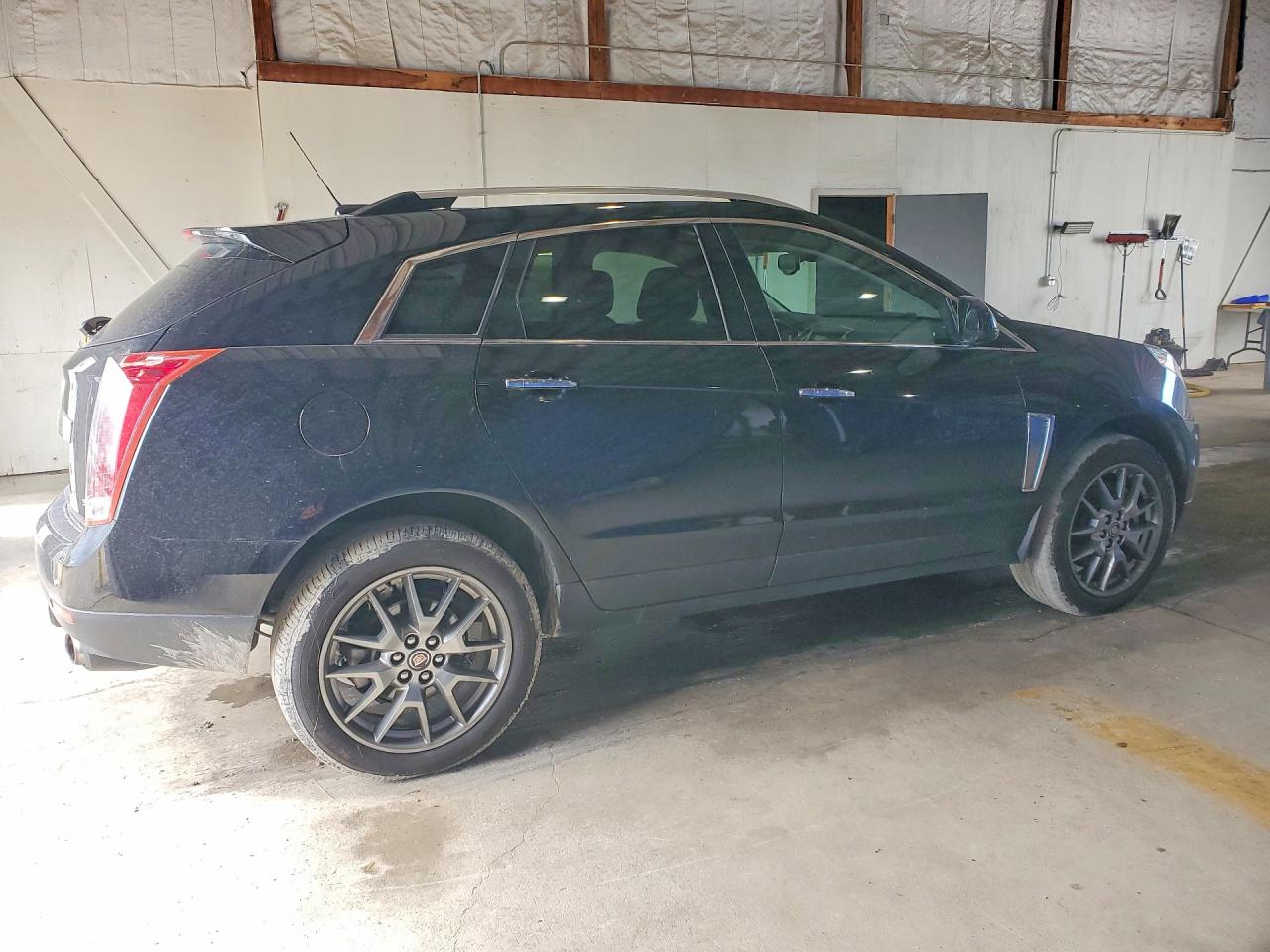 2016 CADILLAC SRX PERFORMANCE COLLECTION photo 3