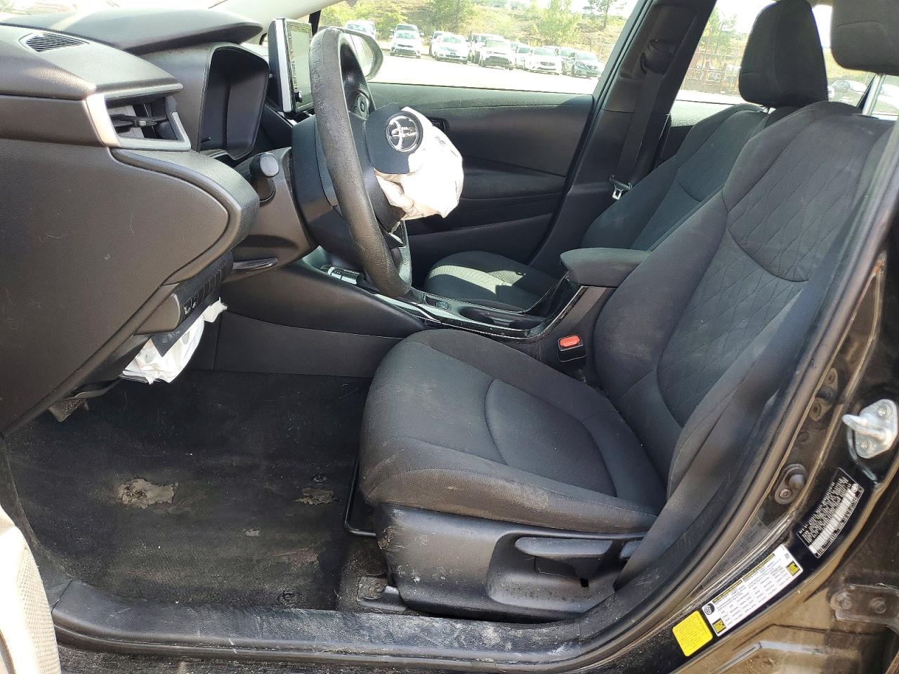 2021 TOYOTA COROLLA LE photo 13
