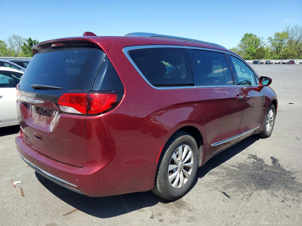 2019 CHRYSLER PACIFICA TOURING L photo 7