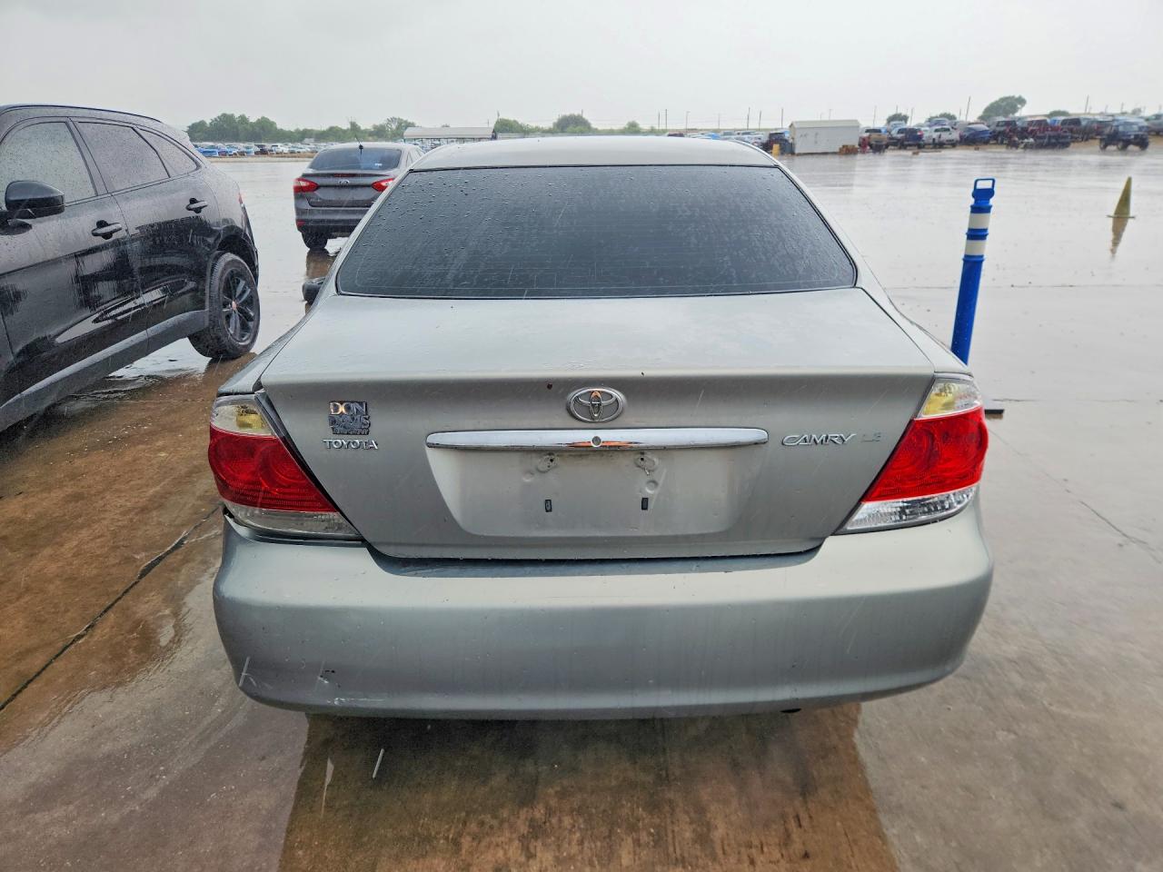 2006 TOYOTA CAMRY LE photo 6
