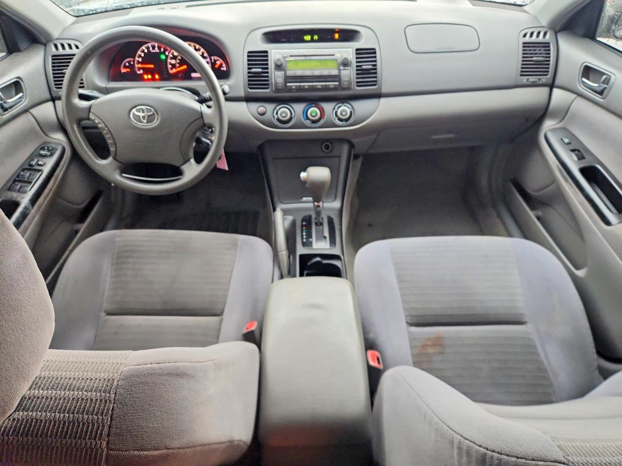 2006 TOYOTA CAMRY LE photo 8