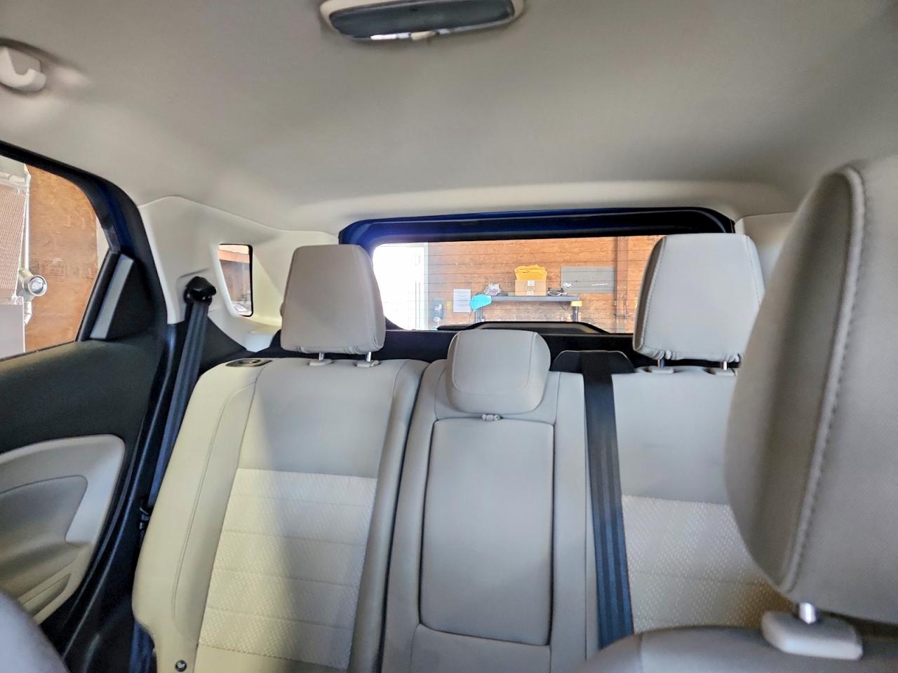 2020 FORD ECOSPORT S photo 28