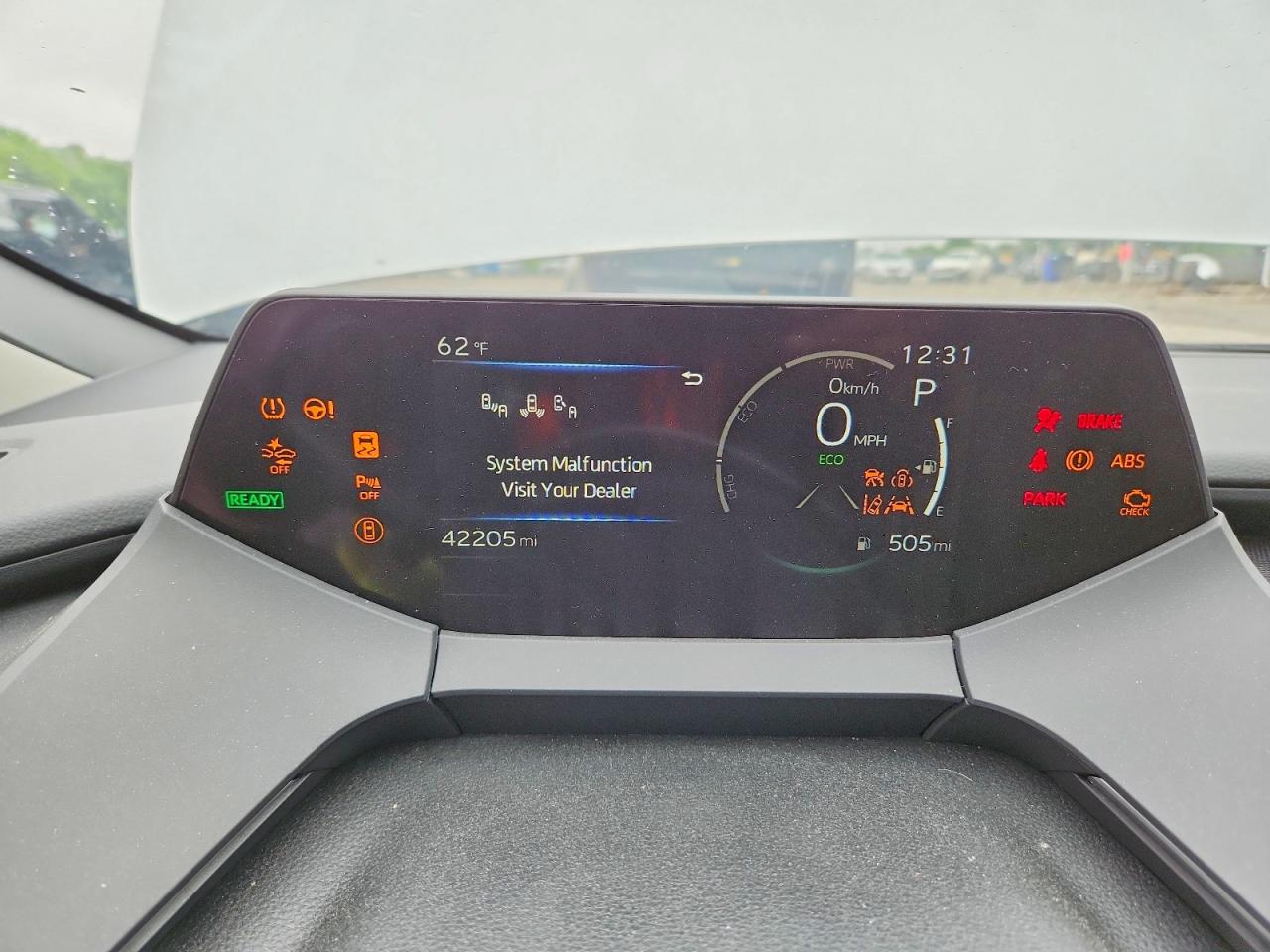 2024 TOYOTA PRIUS LE photo 9
