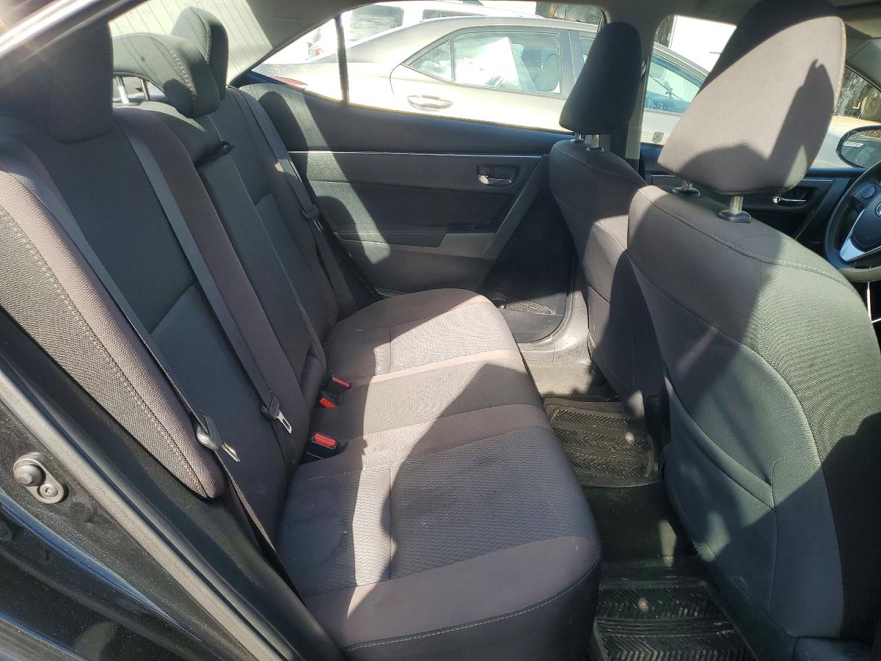 2017 TOYOTA COROLLA L photo 19