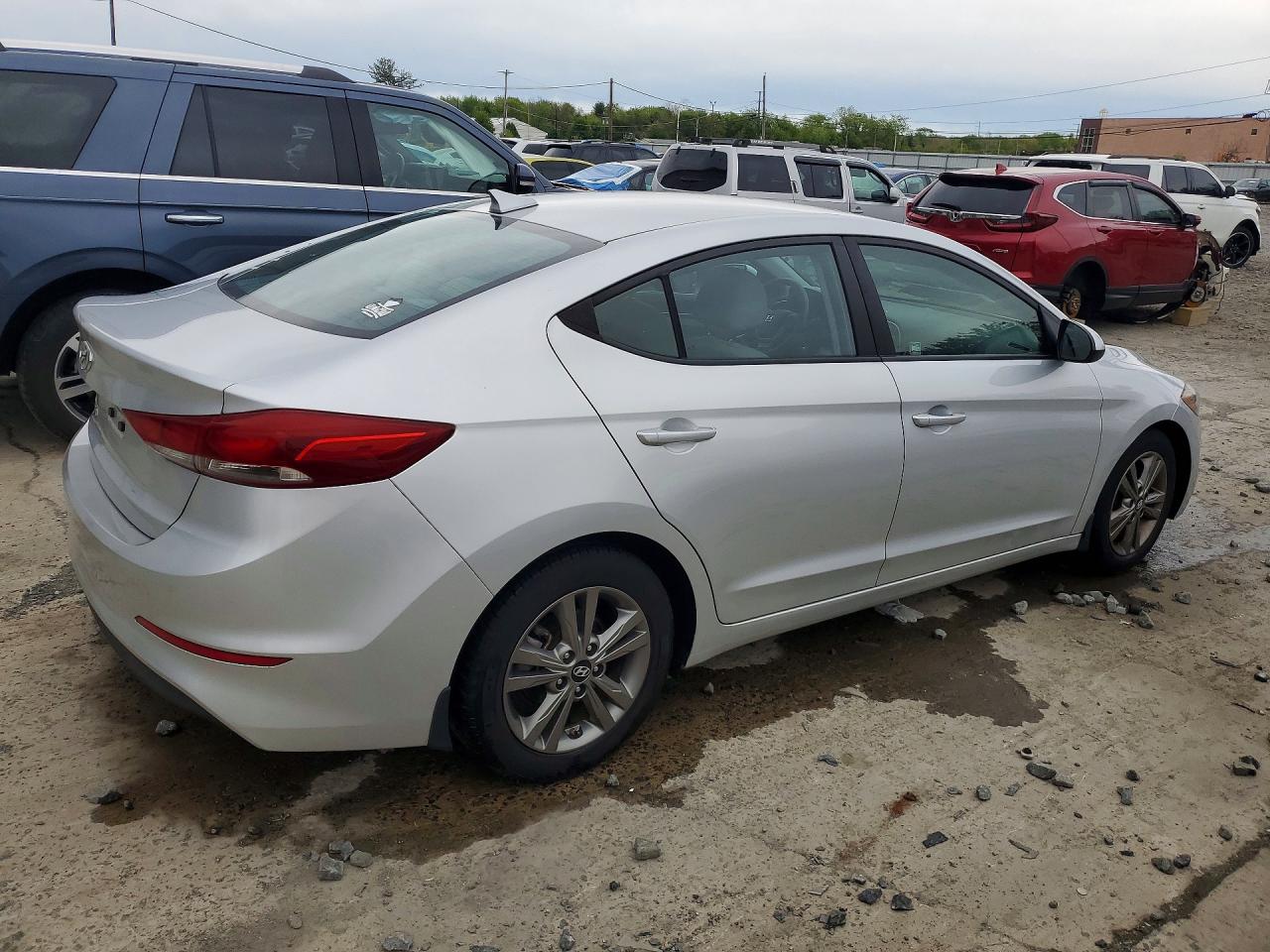2018 HYUNDAI ELANTRA SEL photo 5