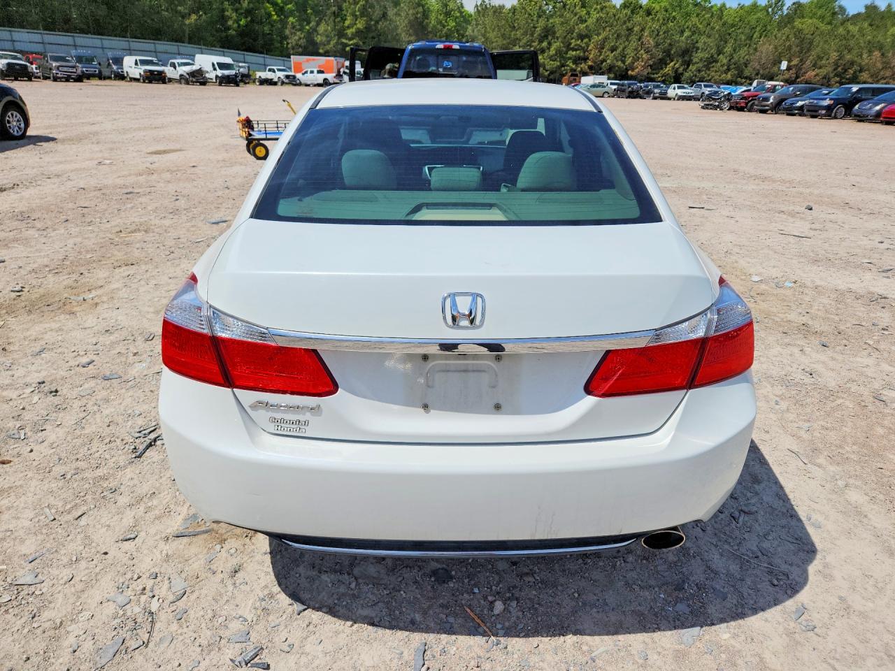 2014 HONDA ACCORD photo 11