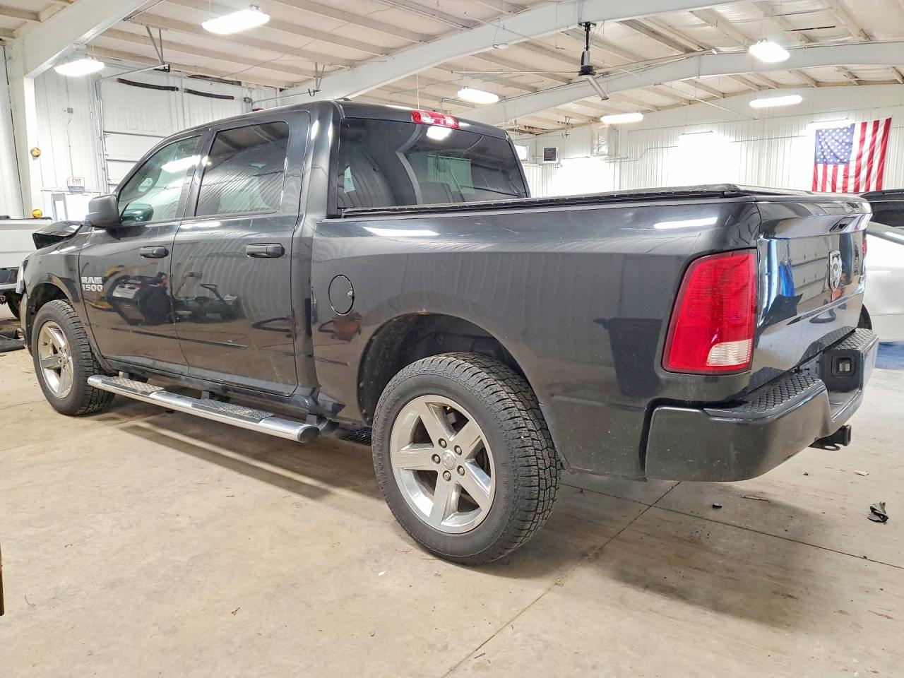 2015 RAM 1500 ST photo 3