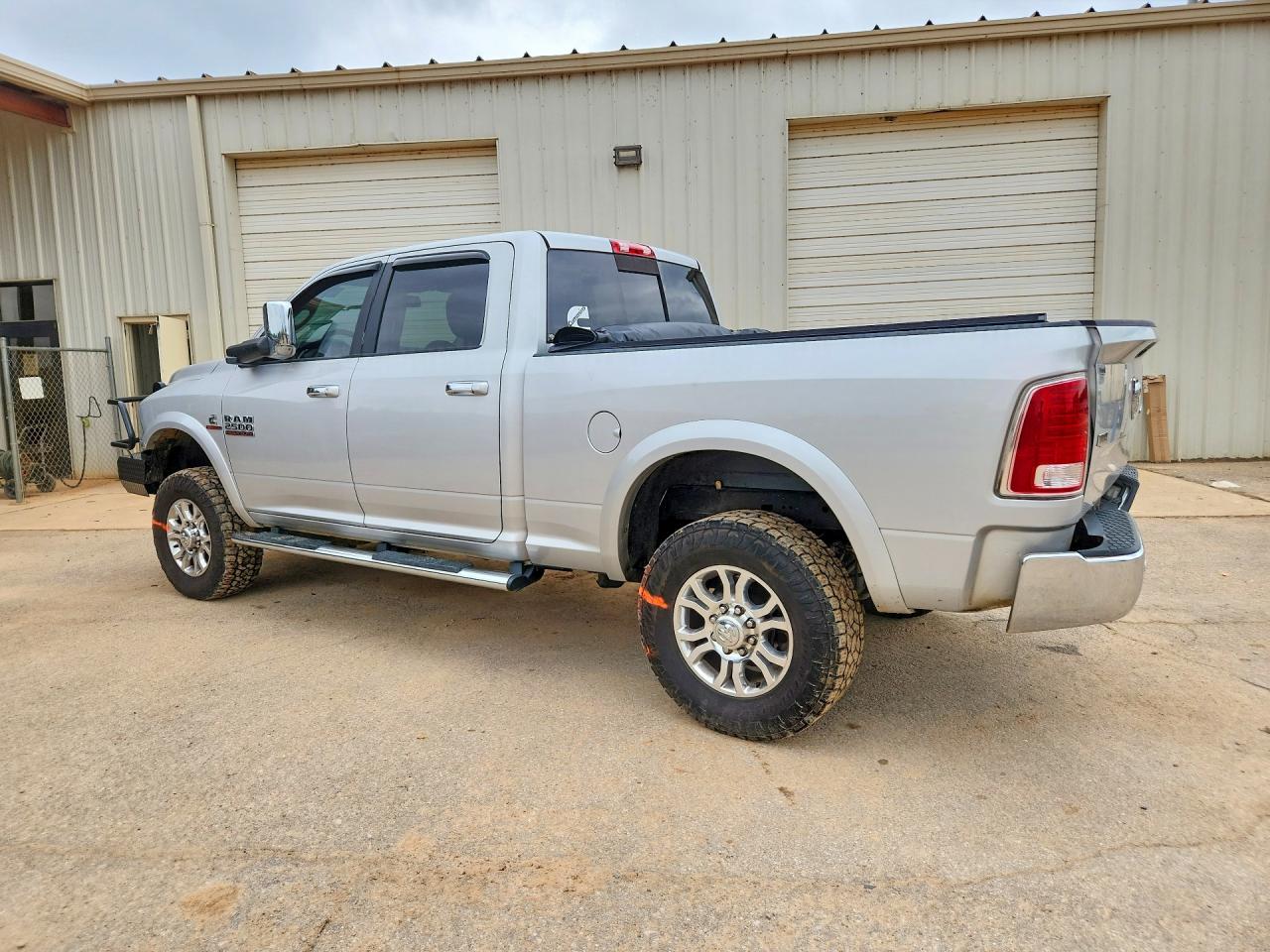 2017 RAM 2500 LARAMIE photo 4