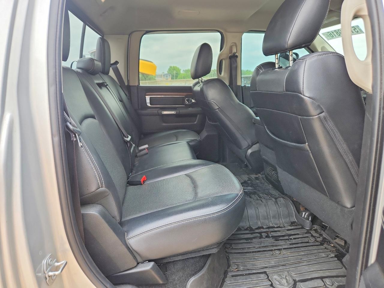 2017 RAM 2500 LARAMIE photo 28