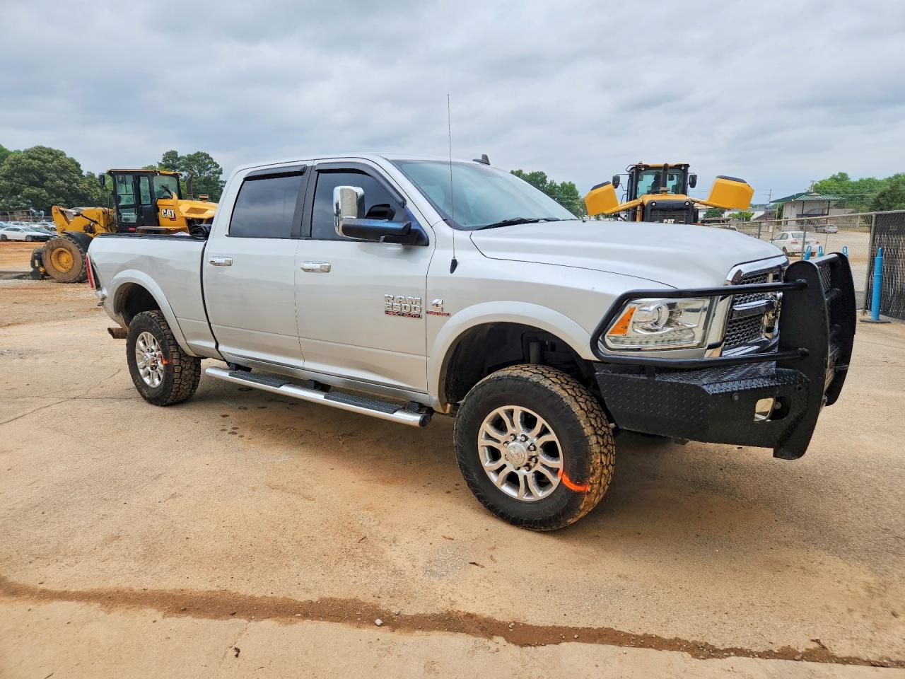 2017 RAM 2500 LARAMIE photo 10