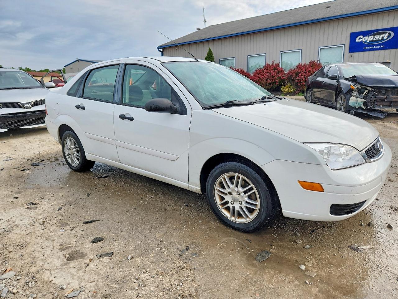 2007 FORD FOCUS ZX4 photo 10
