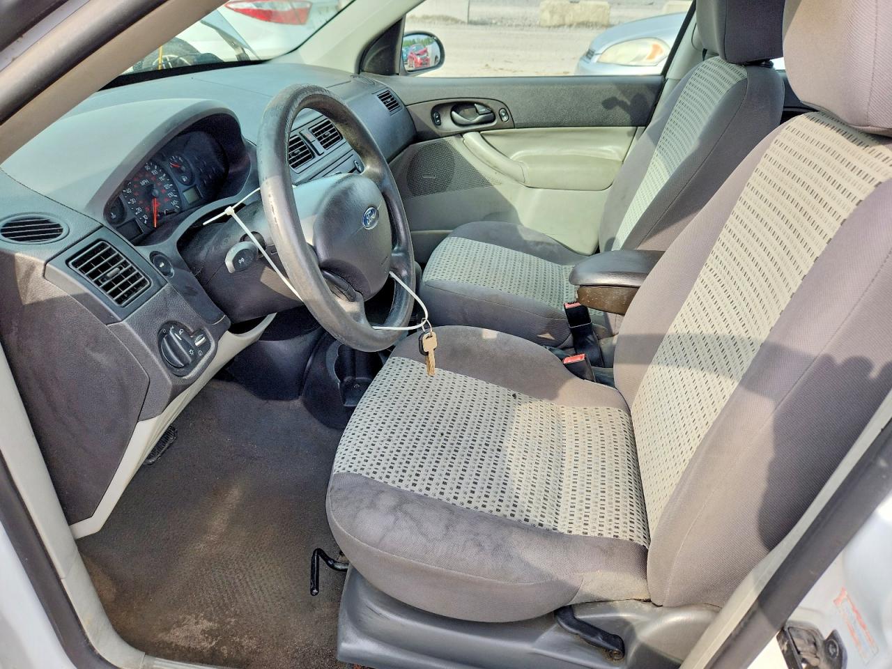 2007 FORD FOCUS ZX4 photo 19