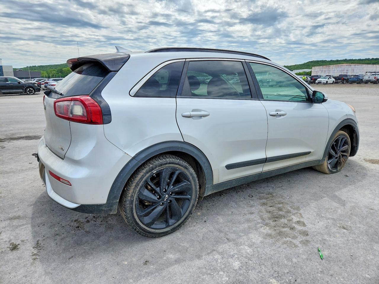 2019 KIA NIRO S TOURING photo 5