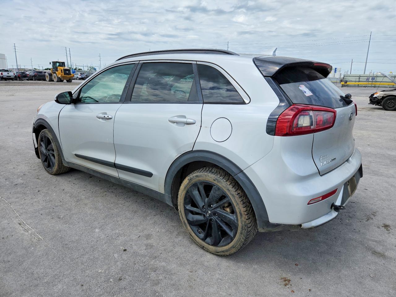 2019 KIA NIRO S TOURING photo 3