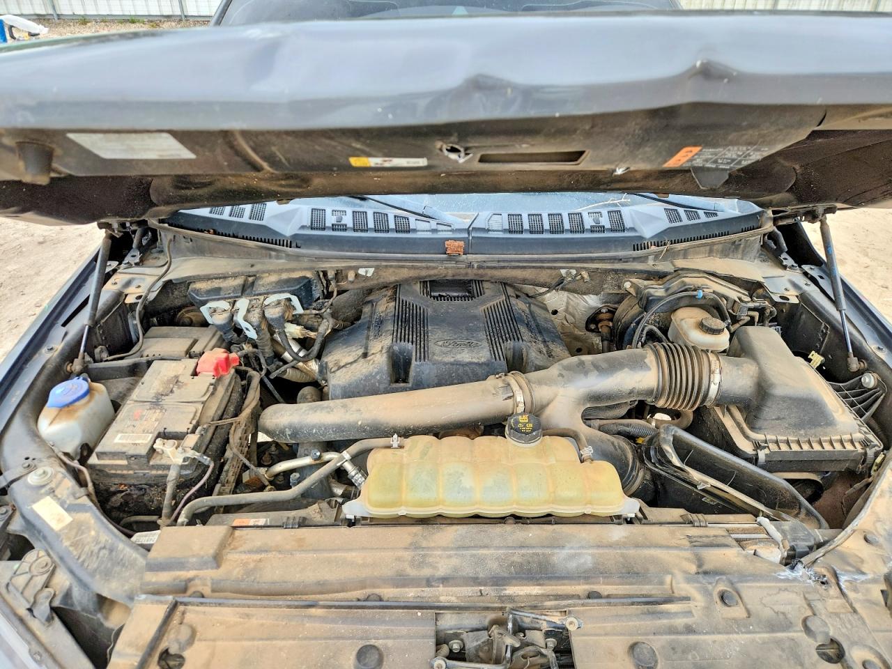 2020 FORD F150 SUPERCREW photo 31