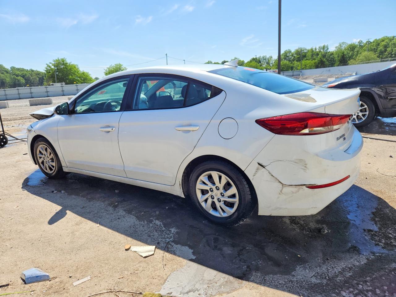 2017 HYUNDAI ELANTRA SE photo 3