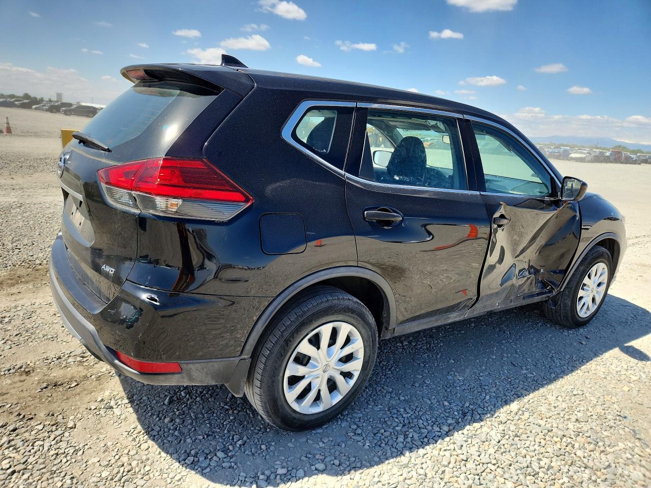 2017 NISSAN ROGUE S photo 3