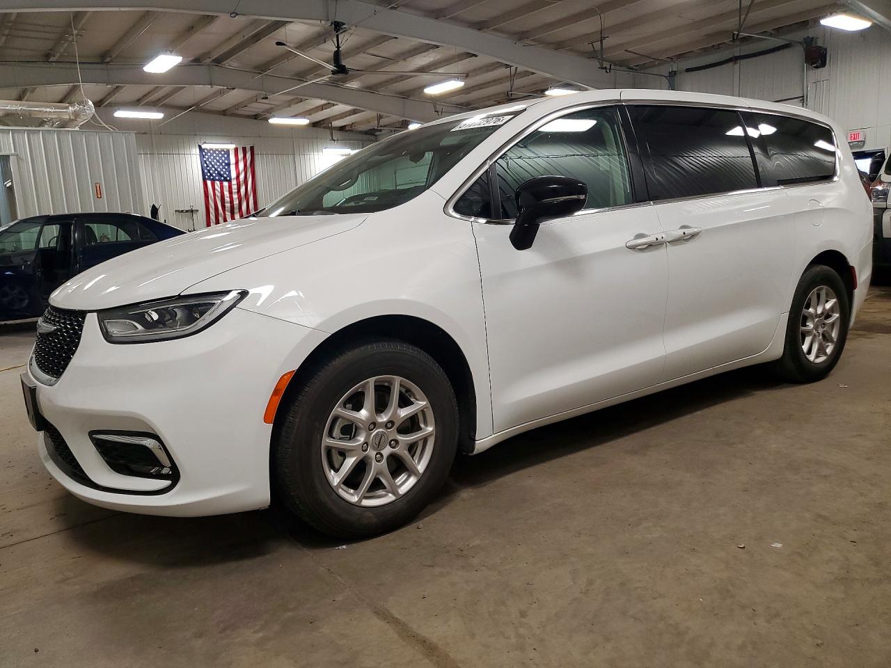 2024 CHRYSLER PACIFICA