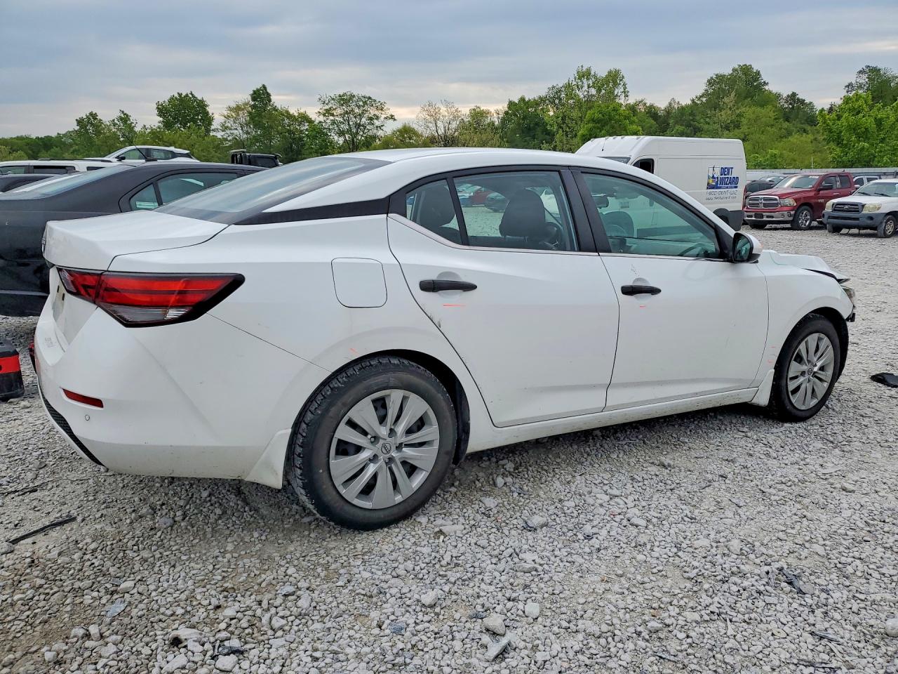2024 NISSAN SENTRA S photo 5