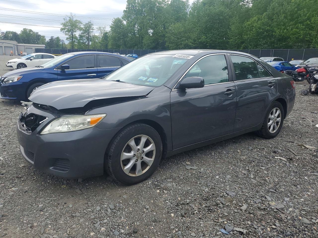2011 TOYOTA CAMRY