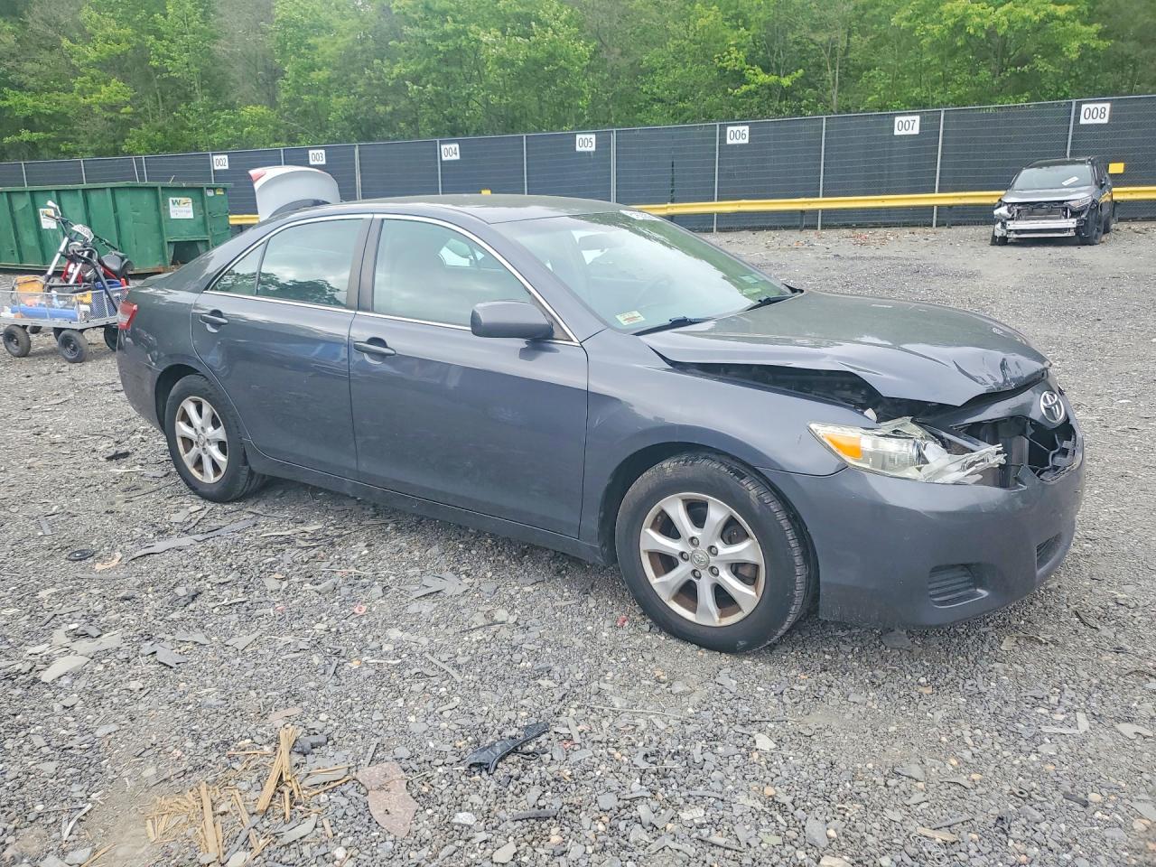 2011 TOYOTA CAMRY LE photo 10