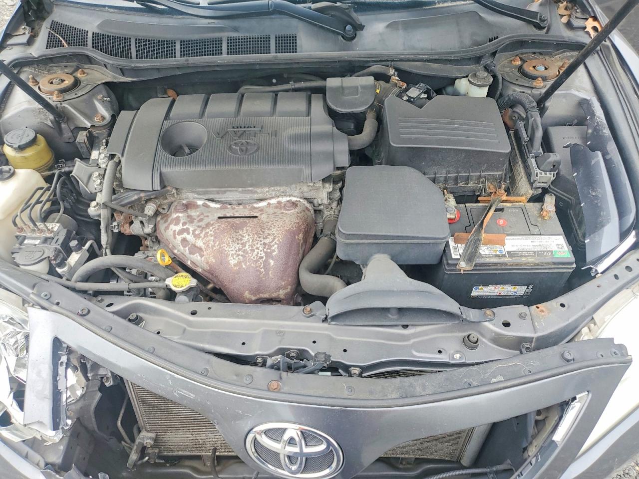 2011 TOYOTA CAMRY LE photo 31
