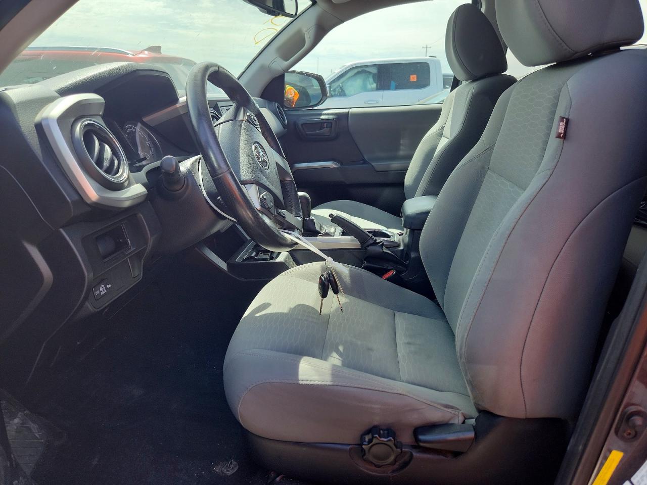 2017 TOYOTA TACOMA SR5 V6 photo 19