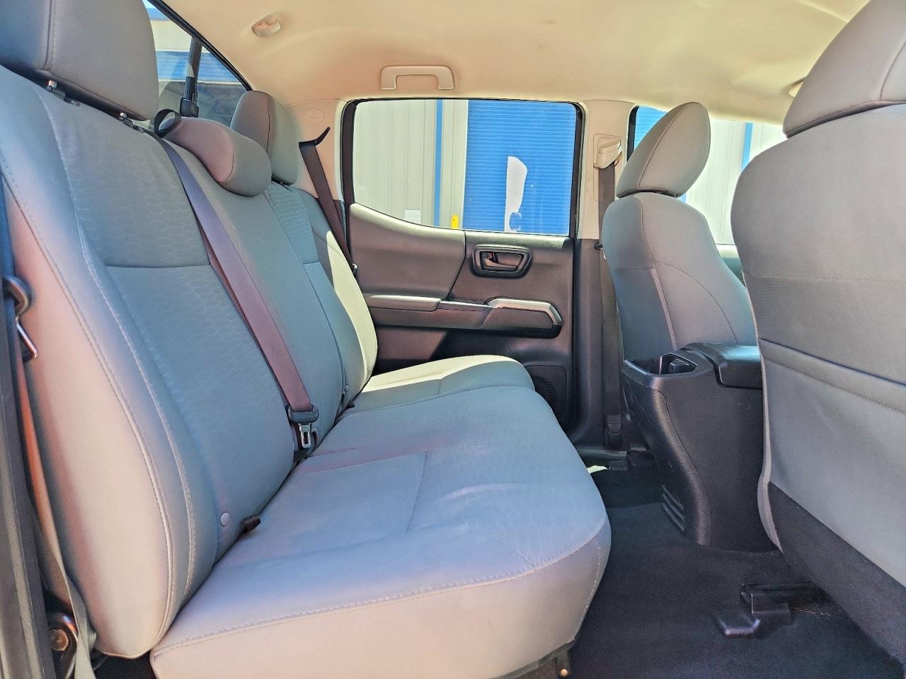 2017 TOYOTA TACOMA SR5 V6 photo 28