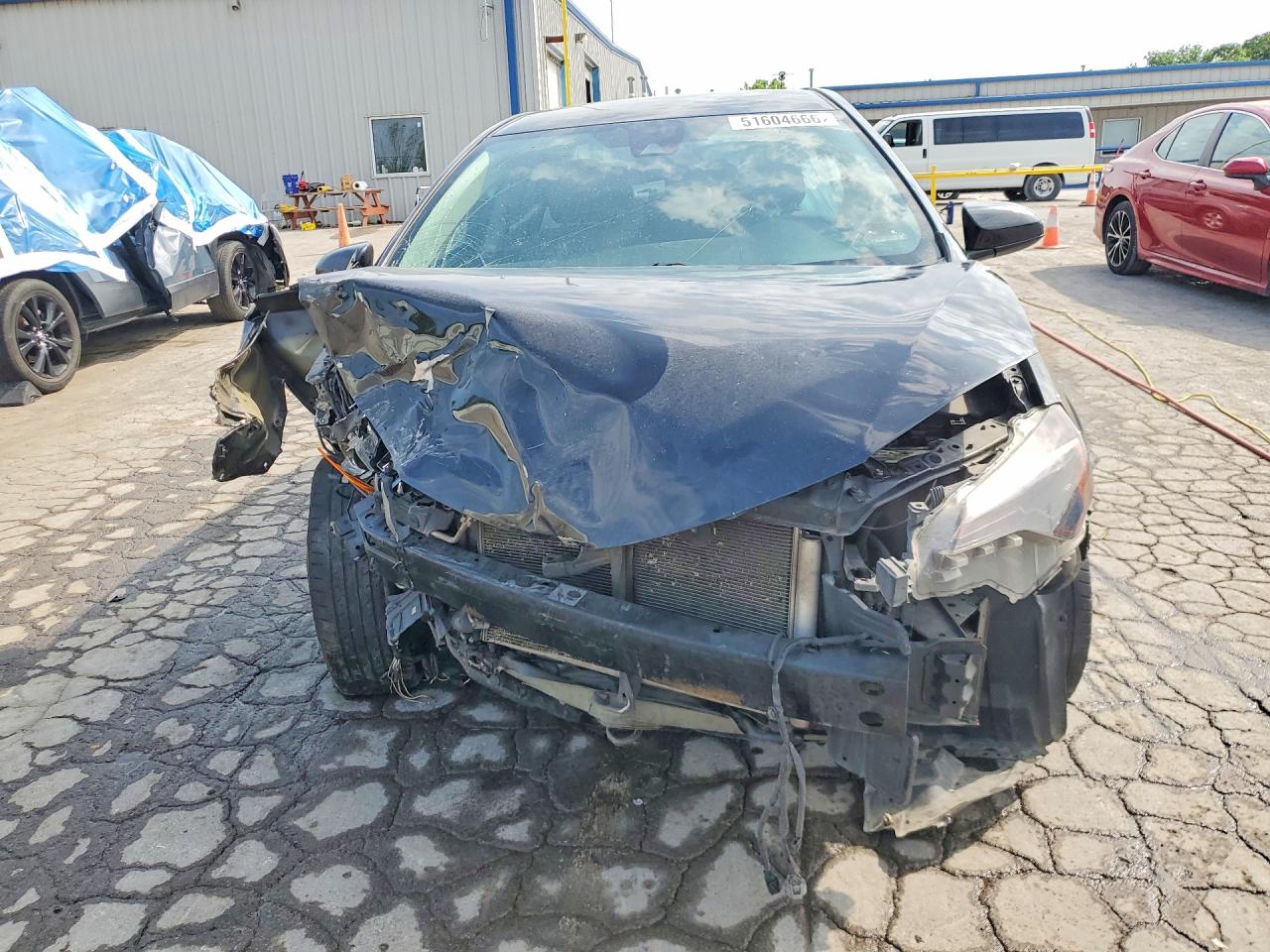 2018 TOYOTA COROLLA LE photo 9