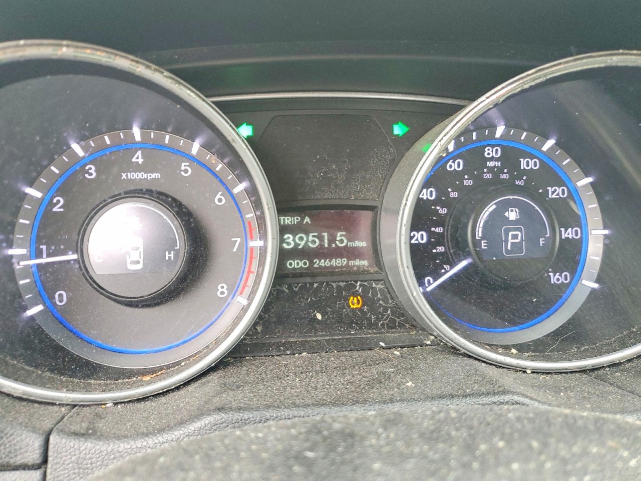 2012 HYUNDAI SONATA SE photo 25
