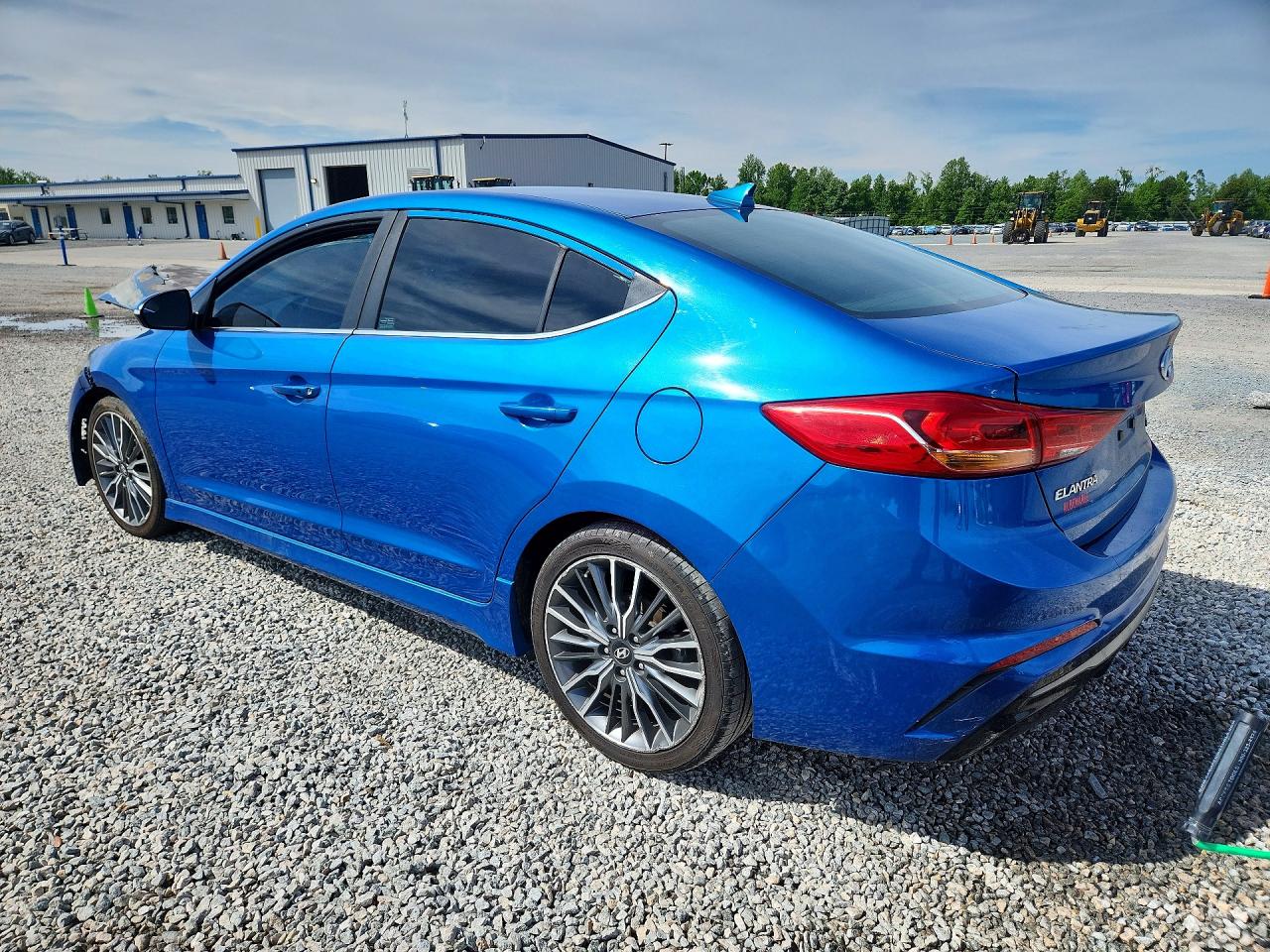 2017 HYUNDAI ELANTRA SPORT photo 3