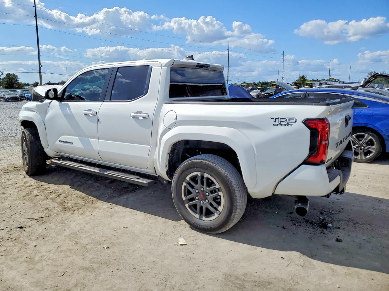 2025 TOYOTA TACOMA TRD SPORT photo 3