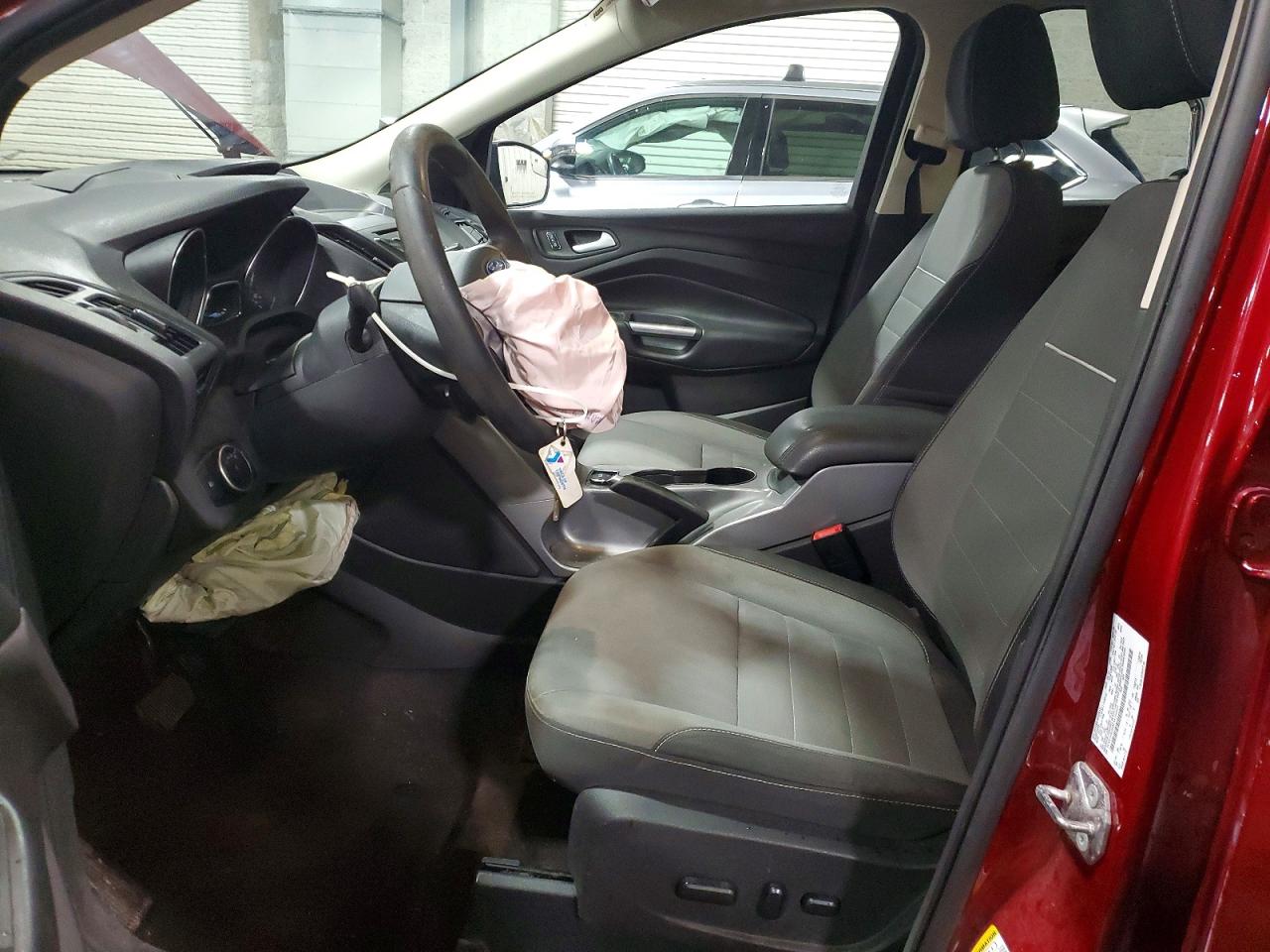 2015 FORD ESCAPE SE photo 19