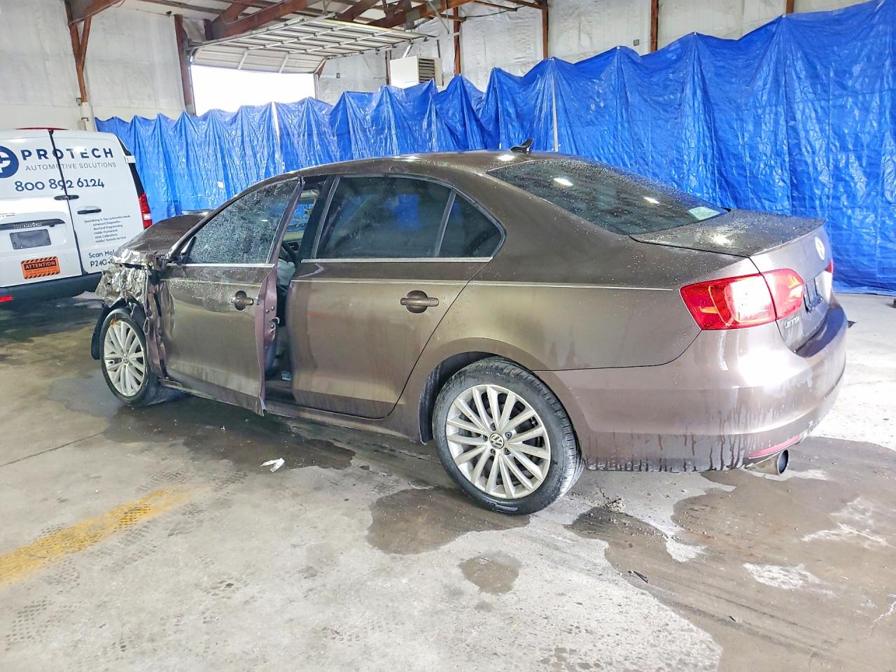 2014 VOLKSWAGEN JETTA TDI photo 4