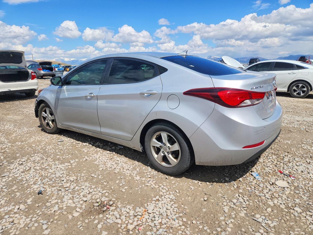 2014 HYUNDAI ELANTRA SE photo 3